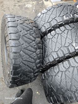4 used tires Lt37x12.50r18 Toyo AT111 Open Country $280.00