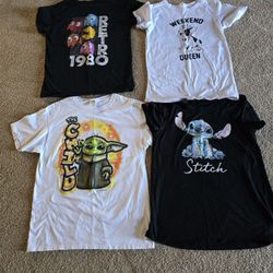 4 Size Medium Women's Tshirts 