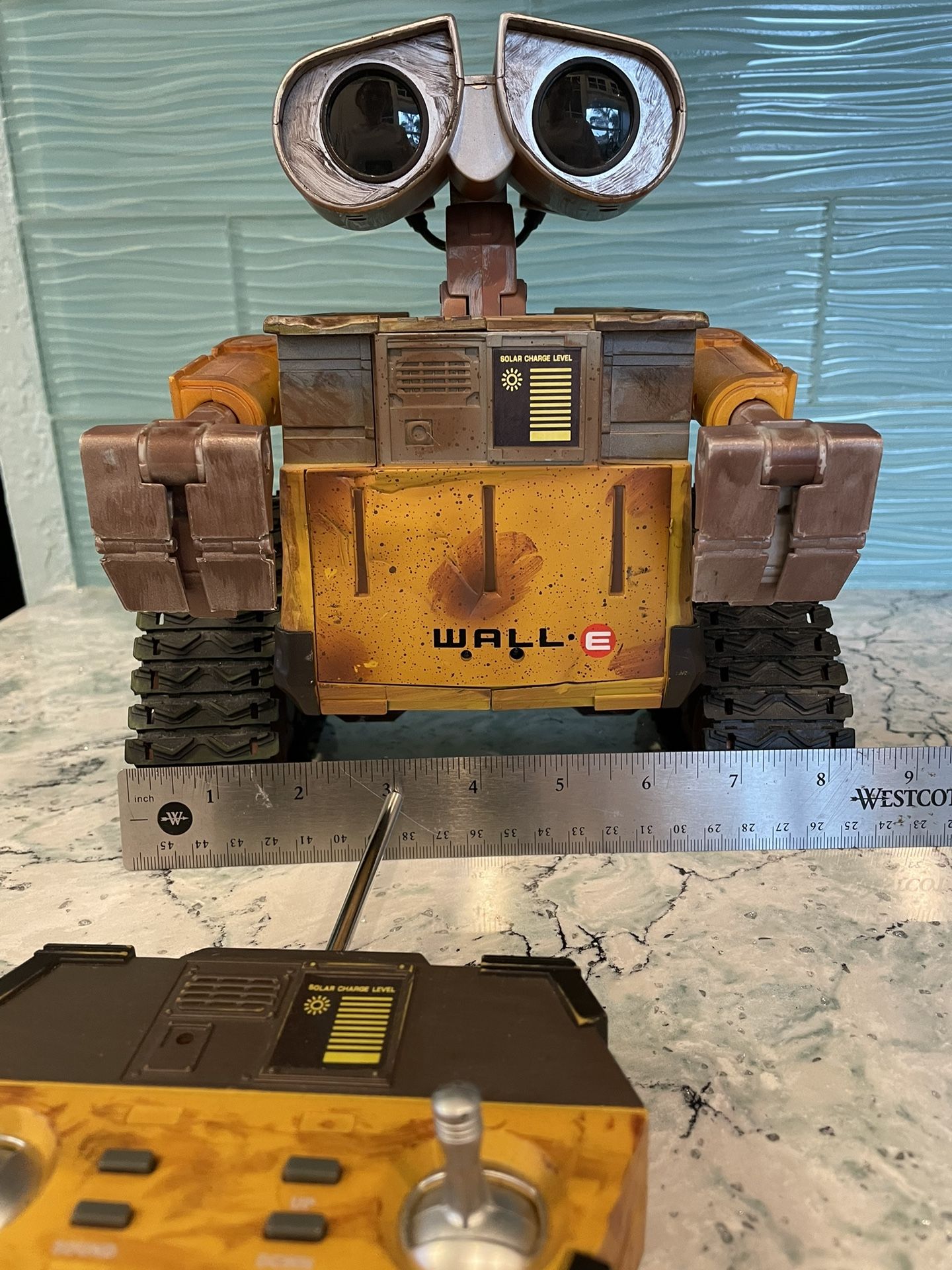Wall-e Disney Original Robot with remote Control