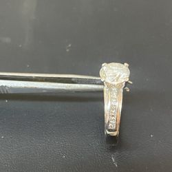 2 Ct Round Diamond