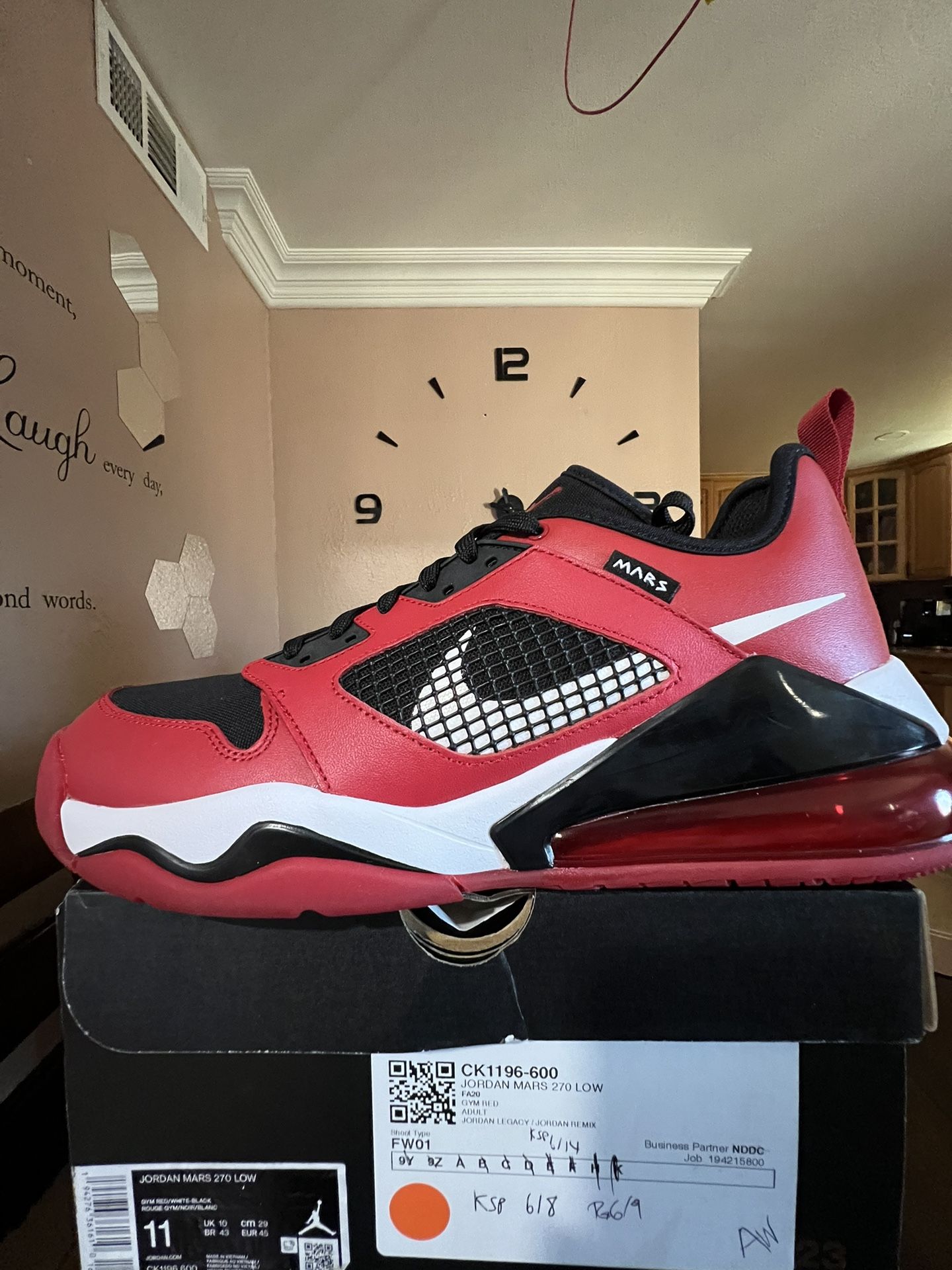Jordan Mars 270 Low