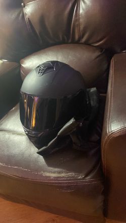 Matte Black Full-Face Motorcycle Helmet large