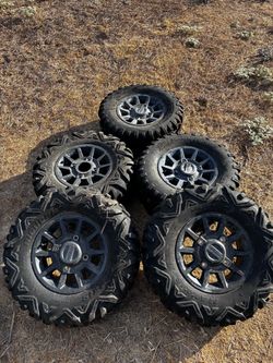 Set of 5 Polaris rzr wheels