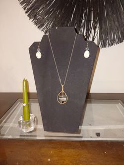 Stone Pendant Necklace and Earring Set