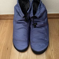 Sierra Designs Down Slipper Booties Size Women Small 5.5 to 6.5