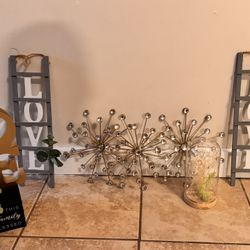 not free!!!!! The price is shown in the images.