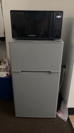 Mini fridge and microwave