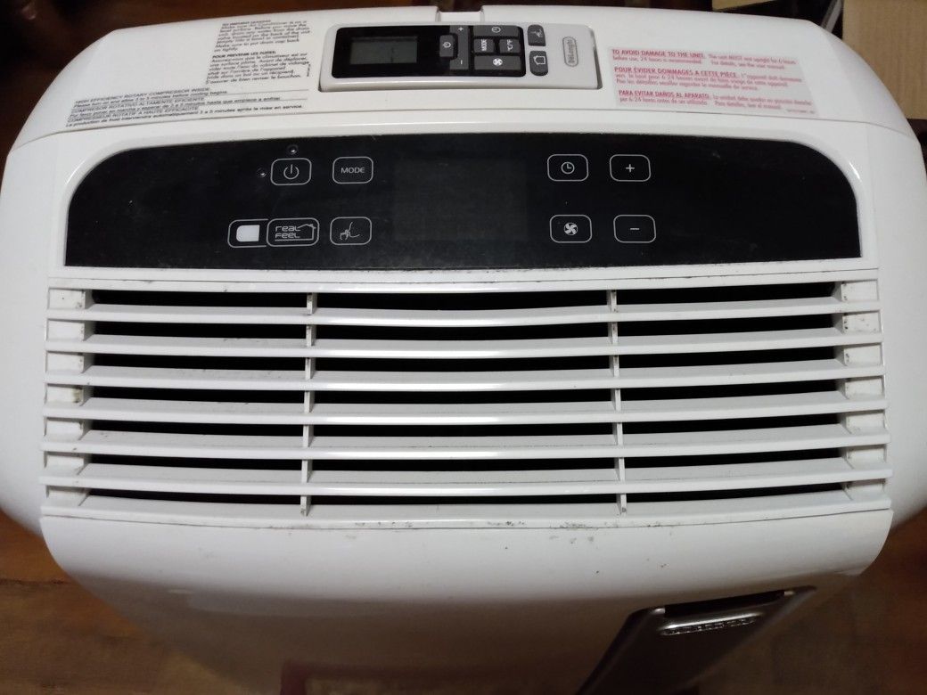 DeLonghi portable air conditioner for Sale in Spartanburg, SC OfferUp