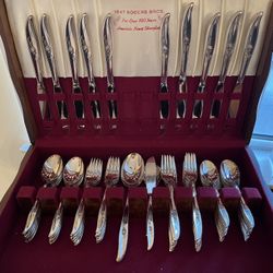 1847 Rogers Bros Silverplate Magic Rose