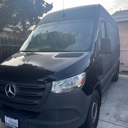 2019 Mercedes-Benz Sprinter 2500