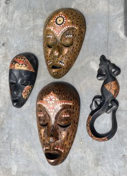 Wood Carving Wall Hangings