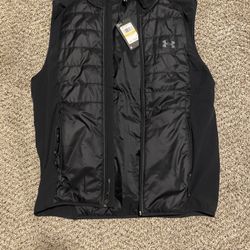 Under Armor Vest In Black On Sale !