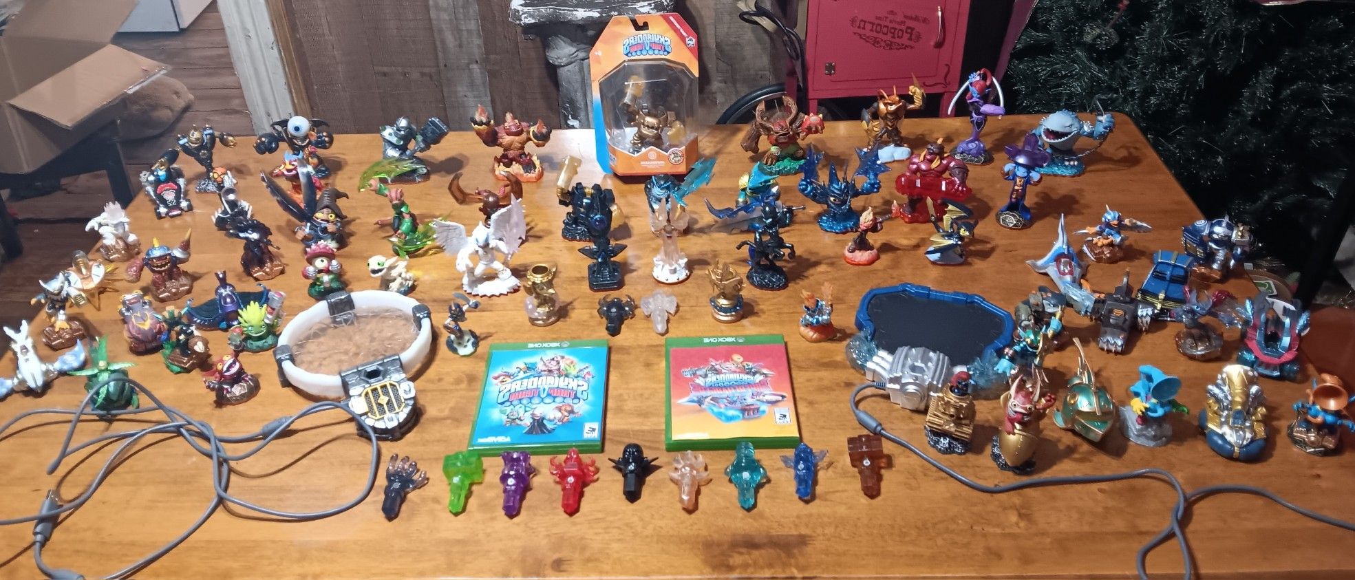 Xbox One X + Skylander Collection