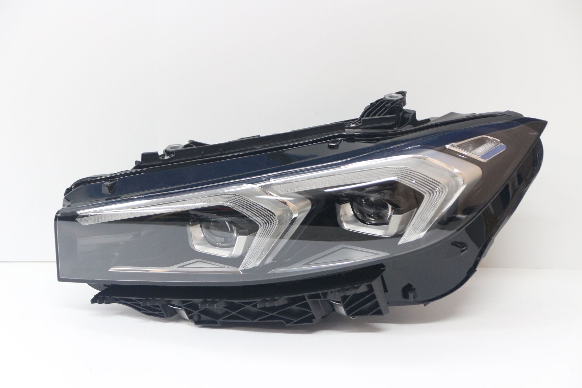 2023-2024 BMW 3 Series G20 330i Left Or Right Headlight Perfect Shape