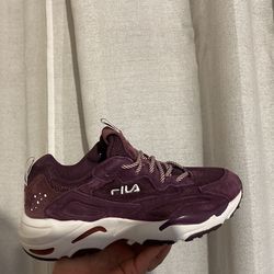 Women’s Fila Ray Tracer Maroon Size 9 $55