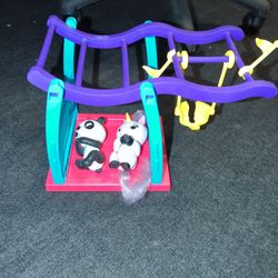 Fingerlings Play Toy