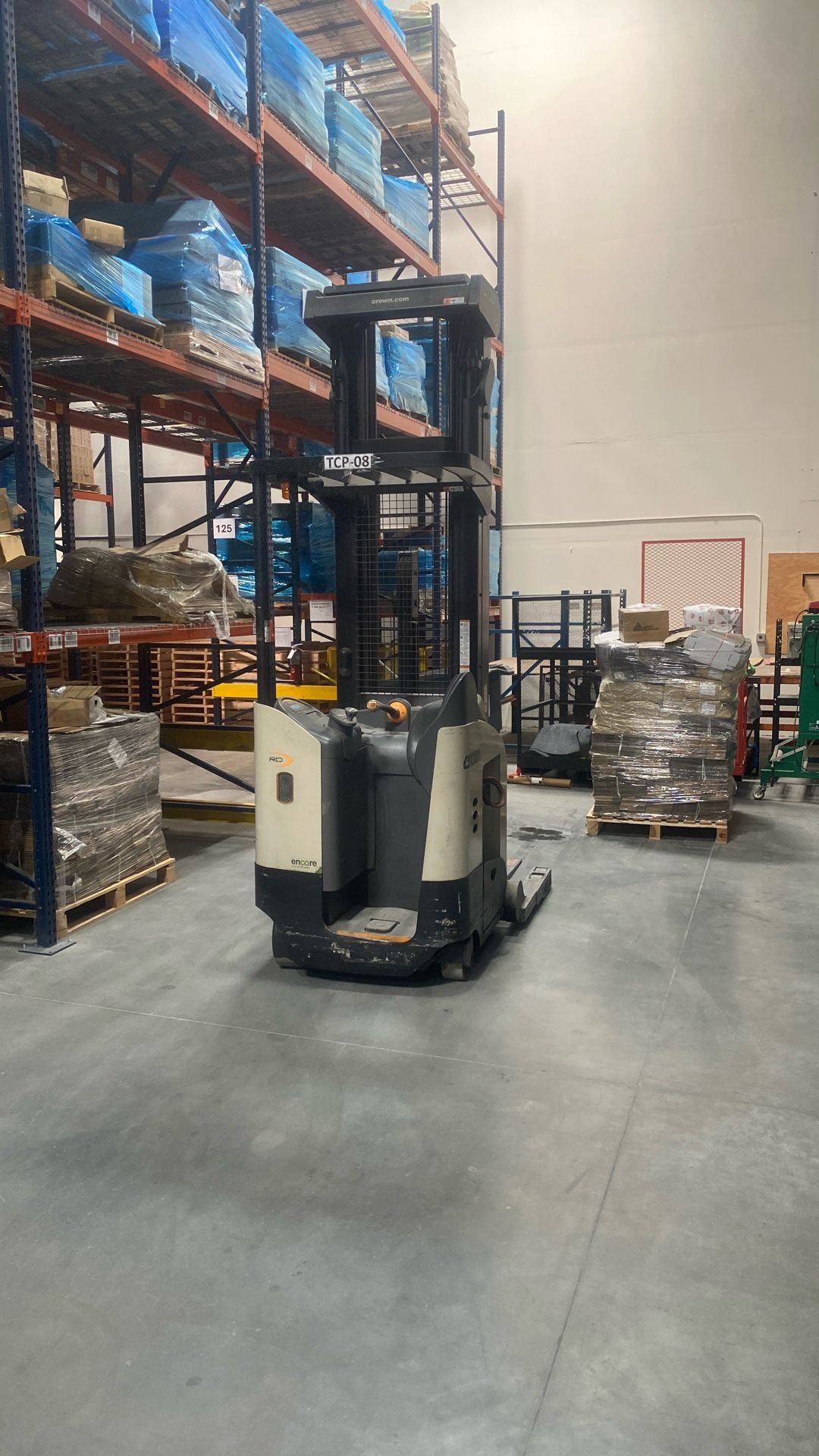 2012 Crown Reach Forklift (Like New)