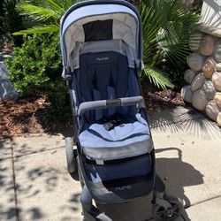Nuna Pipa Stroller/Infant Car seat/One Car seat Base