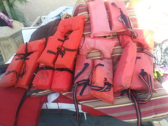 life preserves small kids 3 one 20 others 15 each