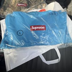 SUPREME BOX LOGO FW25 TEAL / CYAN