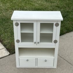 Wall Hanging Cabinet 