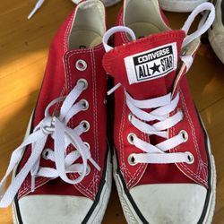 CONVERSE  RED SIZE 6 1/2 WOMEN