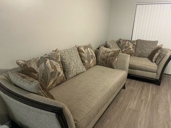 Exquisite Living Room Set