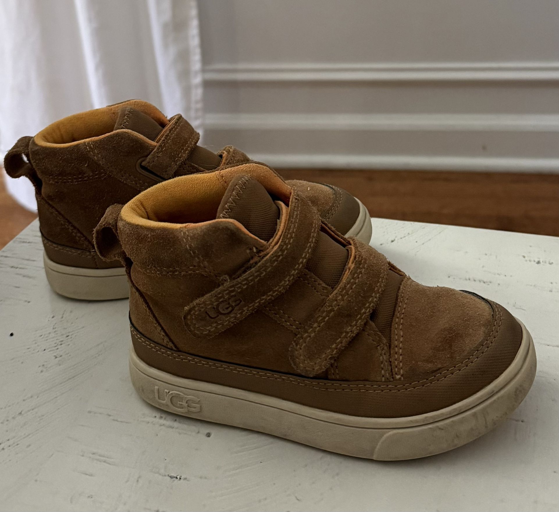 Little Boys Size 10 UGG Boots