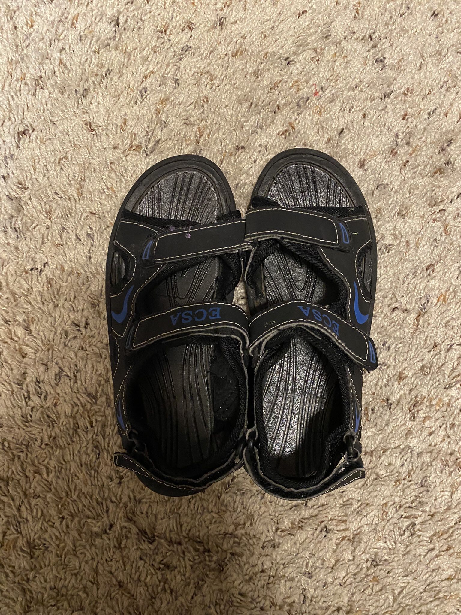 Boys Sandals Size 7 $8