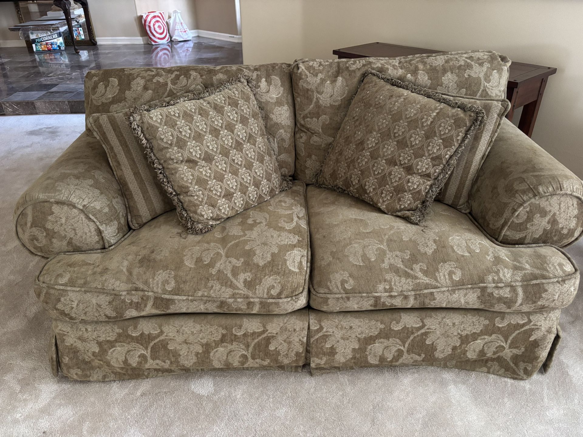 Love Seat / Small Couch