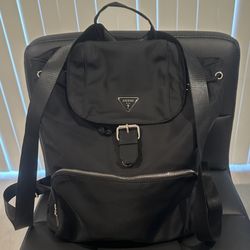 New GUESS Jaxi Nylon Large Backpack 12"W x 15"H x 5"D No tags original price$120
