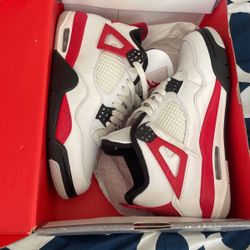 Jordan 4s Size 9.5