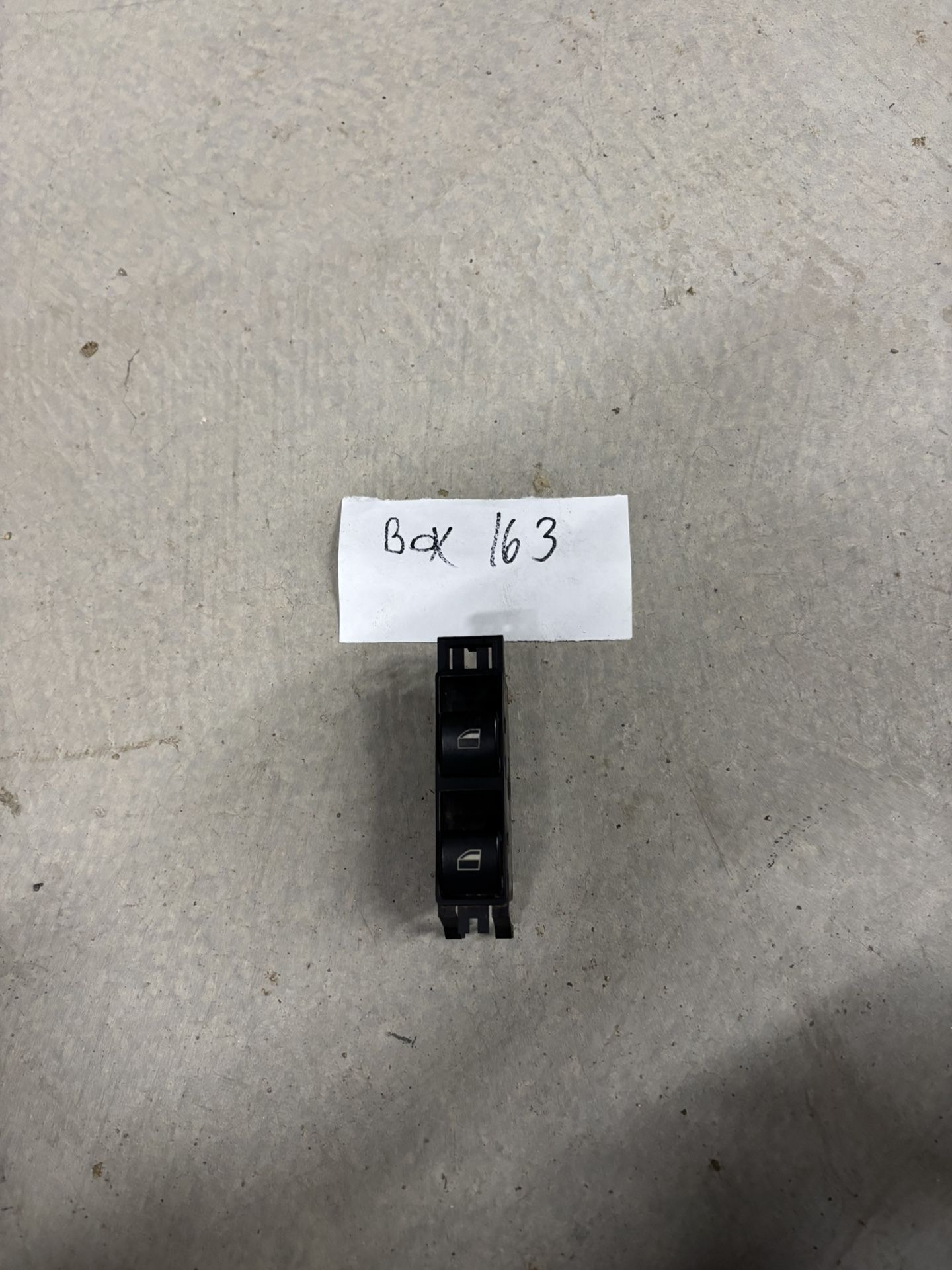 2001-2006 BMW 325ci 330ci Passenger Right Power Window Switch (contact info removed) OEM