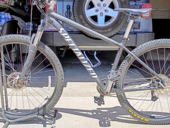 29 inch Specialized Rockhopper mountain bike