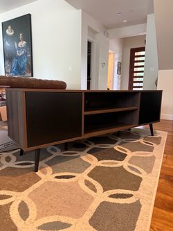 Media TV console