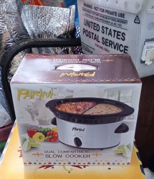 Slow cooker