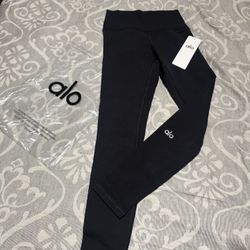 Alo Leggings 