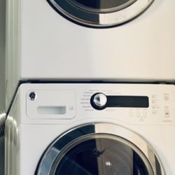 Washer/Dryer (GE24")
