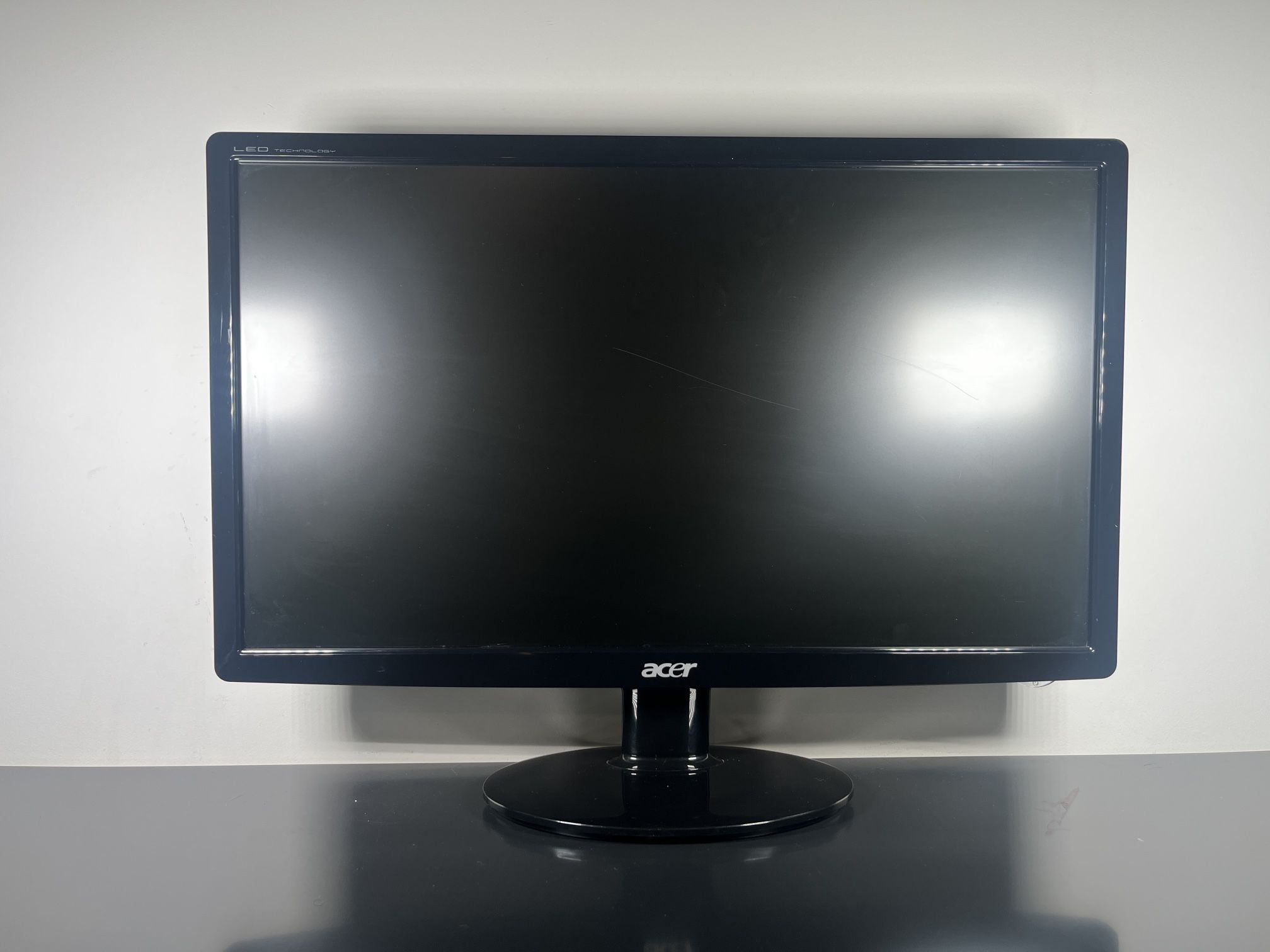 Acer S201HL computer monitor with power cable