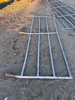 Pipe Corral Gate & Panels