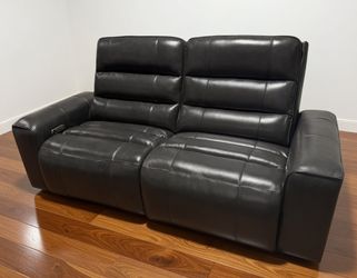 Leather 2 pc sofa 88in power reclining NEW Very Nice
