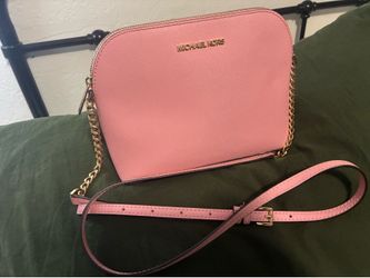Micheal Kors Cross Body