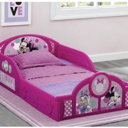 Minnie Mouse Toddler Bed 