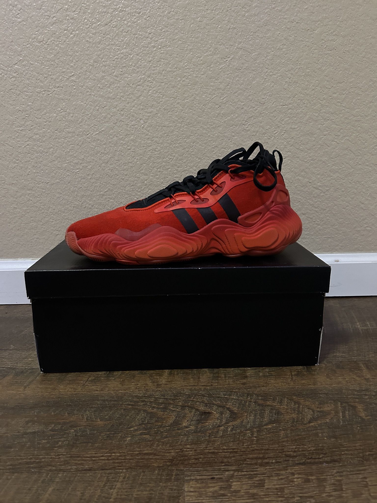 Trae Young 3 Size 10 men’s