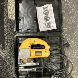 Like New dewalt dw317 Jigsaw 