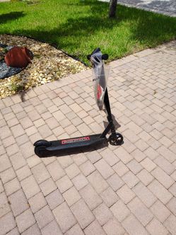 Razor Electric Kick Scooter Black