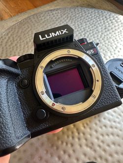 Panasonic Lumix S5 II + 20-60mm Lens