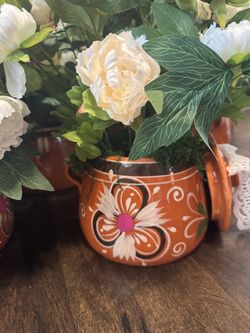 Floral pot centerpiece