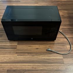 GE Profile Countertop Microwave Oven, Model: PEM31DFBB