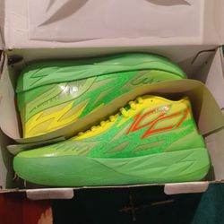 02 Melo Shoes 9.5 Slime 